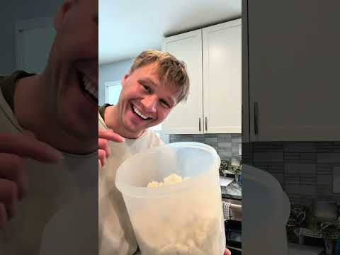 My Golden retriever is living to 20 years old🤗 サムネイル