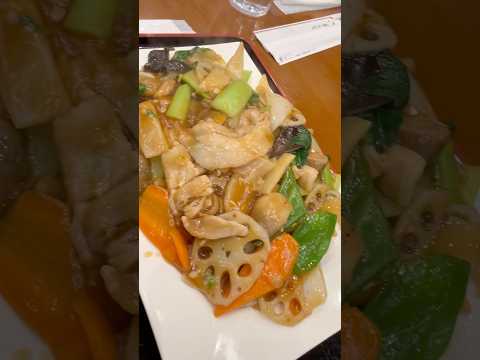 shorts イヤイヤ‥スッゴいボリュームにノックダウン😋　豚肉と野菜のオイスター定食　北京料理 餃子の王様 龍吟 ペ…