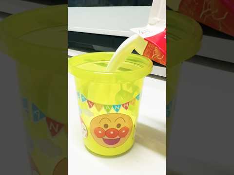 なに入れるー?アンパンマンのコップ🥛あんぱんまん 商品紹介 anpanman バイキンマン shorts