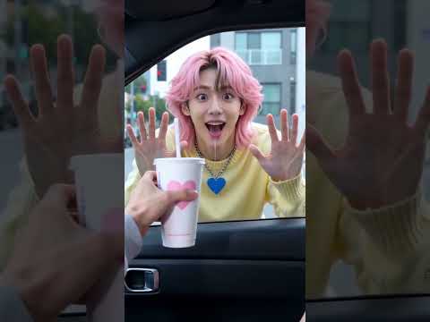 What? What does he want?cute kpopfunny korea funny kpop サムネイル