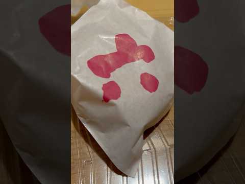 shorts 六花亭バーガーのバナナチョコ😋　旭川イオンにて　2025年12月19日 サムネイル