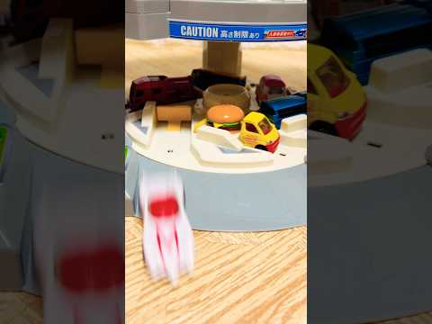 【勢いよく出庫できるパーキング】#parking #cars #car #shorts #youtubeshorts サムネイル