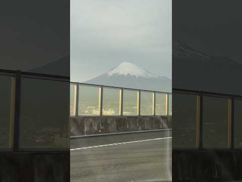 shorts 西陽を浴びて富士山🗻　新東名高速道路にて　2026年4月5日 サムネイル