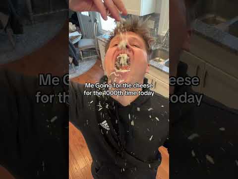 He had the right idea 😂 サムネイル