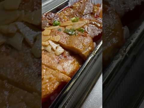 shorts 厚切りなのに柔らかい😋　タカギフーズさんの三元豚トンテキ弁当　ペリエ千葉にて　2026年4月16日 サムネイル