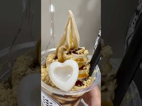 shorts シェイクの中も砕いた久寿餅タップリ😋　江戸久寿餅さんのクズクズシェイク🥤　千葉SOGOの「うまいもの味め… サムネイル