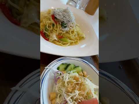 shorts シラスもですが、パプリカがたっぷりでした😋　春のペペロンチーノ　千葉大学病院 キッチンぴなこにて　202…