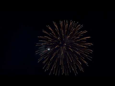 富士山のシルエットに冬の花火🎇　山中湖アイスキャンドルフェスティバル　山中湖交流プラザきららにて　2026年2月22日 サムネイル