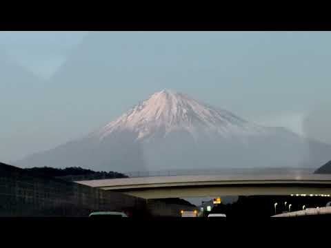 正面に富士山🗻　新東名高速道路にて　2026年2月15日 サムネイル