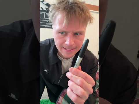 Prank on my dog gone wrong 😩 サムネイル