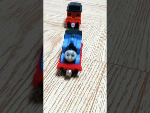 Wind-Up Train Whirring Sounds | ASMR サムネイル