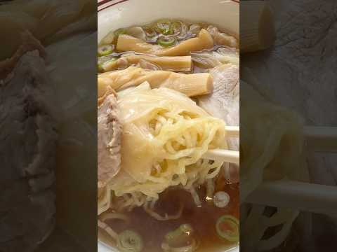 shorts リベンジ成功！今日は入れた〜😋　新月のワンタン麺(普通盛りと小盛り)   山形県酒田市にて　2026年5…